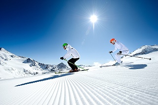 Skivergnügen in Neustift im Stubaital, Tirol